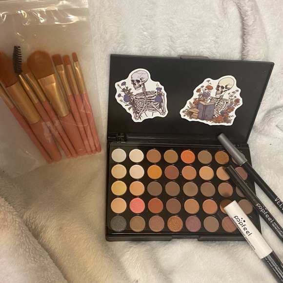 -Makeup Bundle- - Picture 3 of 10